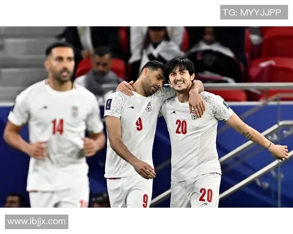 卡塔尔足球明星的崛起与全球赛场的影响力探析 卡塔尔足球明星的崛起与全球赛场的影响力探析